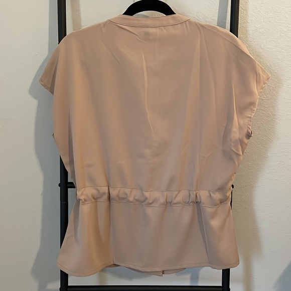 NWT Neutral cinched waist blouse for work 💼 - Picture 6 of 6